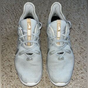 Nike Air Max Light Gray Sneakers